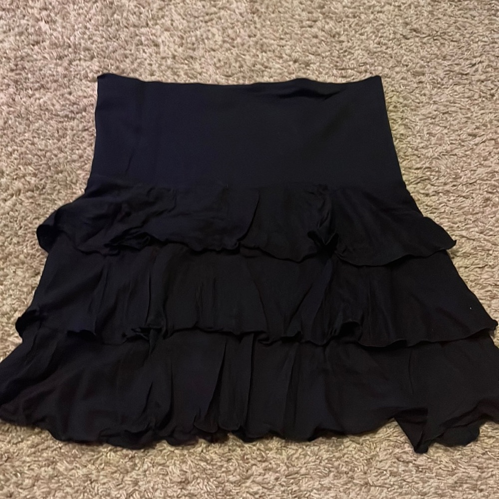 Cute cotton mini skirt from Express 🖤 or tube top